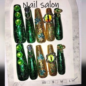 Hand Crafted St Patty Green and Gold Glitter Nail Set with Gem Accents Sz LARGE